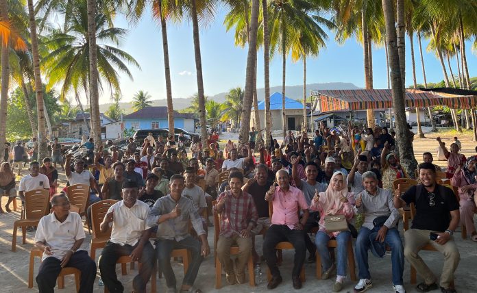 AL AMIN bertemu masyarakat Desa Gerak Makmur Lande